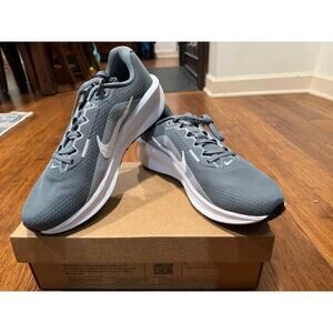 Nike Downshifter 13 Grey Platinum White Sneakers Men size 10 Run walk gym